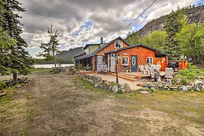 'lodge 88' - Steps to Weiner Lake w/ Dock & Boat!