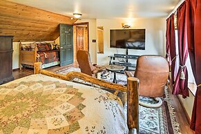 'lodge 88' - Steps to Weiner Lake w/ Dock & Boat!