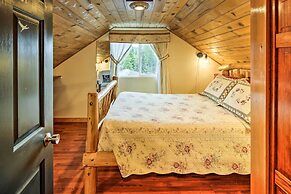 'lodge 88' - Steps to Weiner Lake w/ Dock & Boat!