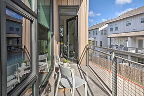 Lively Urban Escape w/ Private Patio in Sola!