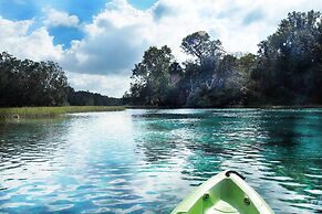 Rainbow River Home w/ Private Kayak Dock