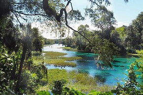 Rainbow River Home w/ Private Kayak Dock