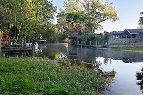 Rainbow River Home w/ Private Kayak Dock