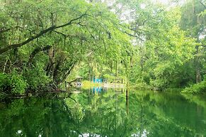 Rainbow River Home w/ Private Kayak Dock