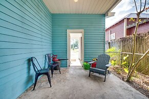 Walk to River & Shops: Downtown Dunnellon Escape