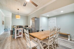 Walk to River & Shops: Downtown Dunnellon Escape