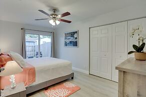 Jupiter Townhome w/ Patio & Yard ~ 6 Mi to Beach!