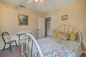 Waterfront Inglis Getaway ~ 5 Mi to the Gulf!