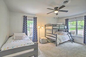 1 Mi to Main St: Brenham Retreat w/ Game Room