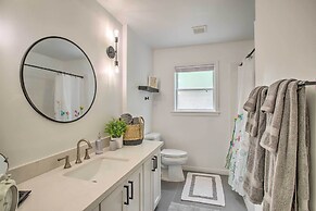 1 Mi to Main St: Brenham Retreat w/ Game Room