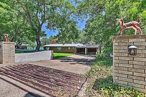 Lakefront Brownwood Home w/ Private Boat Dock
