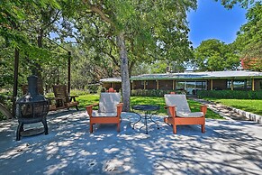 Lakefront Brownwood Home w/ Private Boat Dock