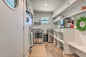 Lakefront Brownwood Home w/ Private Boat Dock