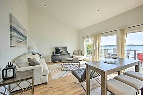 Modern Cedar Creek Lake Retreat w/ Panoramic View!