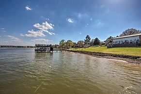 Modern Cedar Creek Lake Retreat w/ Panoramic View!
