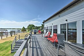 Modern Cedar Creek Lake Retreat w/ Panoramic View!