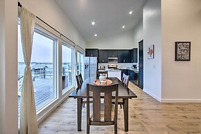 Modern Cedar Creek Lake Retreat w/ Panoramic View!
