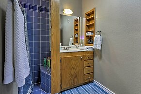 Dripping Springs Home w/ Deck, Near Wedding Venue