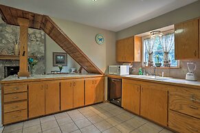 Dripping Springs Home w/ Deck, Near Wedding Venue