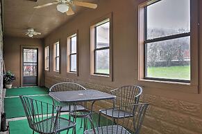 Dripping Springs Home w/ Deck, Near Wedding Venue