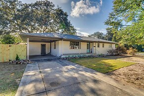 Stylish Pensacola Retreat w/ Patio & Grill!