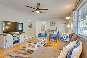 Stylish Pensacola Retreat w/ Patio & Grill!