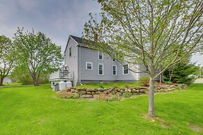 Rockland Home w/ Deck 5 Mins to Historic Downtown!