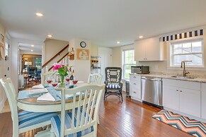 Rockland Home w/ Deck 5 Mins to Historic Downtown!