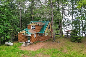 Cozy Echo Lake Cabin Near Snowmobiling Trail!