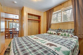 Cozy Echo Lake Cabin Near Snowmobiling Trail!