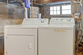 Cozy Echo Lake Cabin Near Snowmobiling Trail!