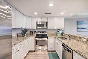 Ocean City Condo: Spacious Balcony, Walk to Beach!