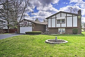 Delightful Tipp City Unit w/ Covered Patio!
