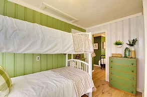 Lake View Cottage: Lake Ozarks Getaway