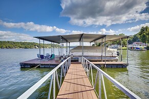 Lake View Cottage: Lake Ozarks Getaway