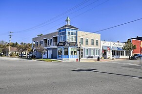 Dtwn Ludington Condo: Balcony, Walk To Beach!