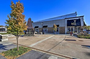 Dtwn Ludington Condo: Balcony, Walk To Beach!