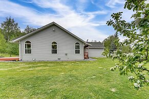 Palmer Escape w/ Mtn Views: Fishing & Hiking!