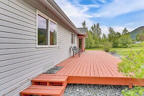 Palmer Escape w/ Mtn Views: Fishing & Hiking!