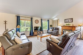 Palmer Escape w/ Mtn Views: Fishing & Hiking!