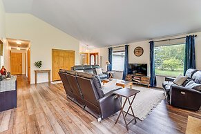 Palmer Escape w/ Mtn Views: Fishing & Hiking!