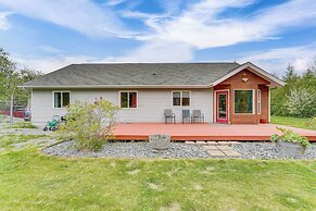 Palmer Escape w/ Mtn Views: Fishing & Hiking!