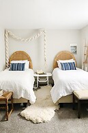 Luxe Glacier Getaway: Walk to Downtown Kalispell!