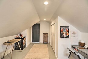 Luxe Glacier Getaway: Walk to Downtown Kalispell!