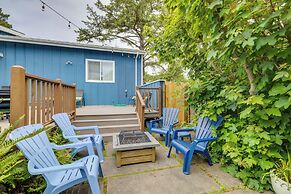 House w/ Hot Tub & Deck - Walk to Seaside Beach!