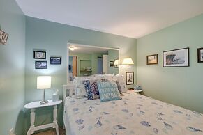 House w/ Hot Tub & Deck - Walk to Seaside Beach!