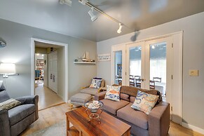 House w/ Hot Tub & Deck - Walk to Seaside Beach!