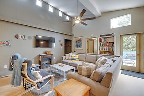 House w/ Hot Tub & Deck - Walk to Seaside Beach!