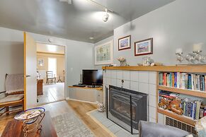 House w/ Hot Tub & Deck - Walk to Seaside Beach!