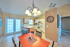 Cozy Sebring Condo w/ Screened Porch & Grill!